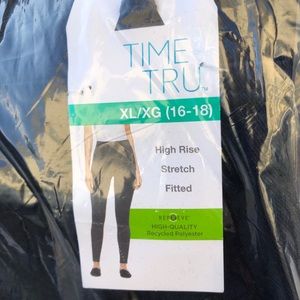 Looks like Jeans wears like Leggings